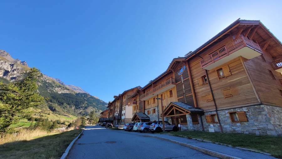 LES CHALET DE FLAMBEAU