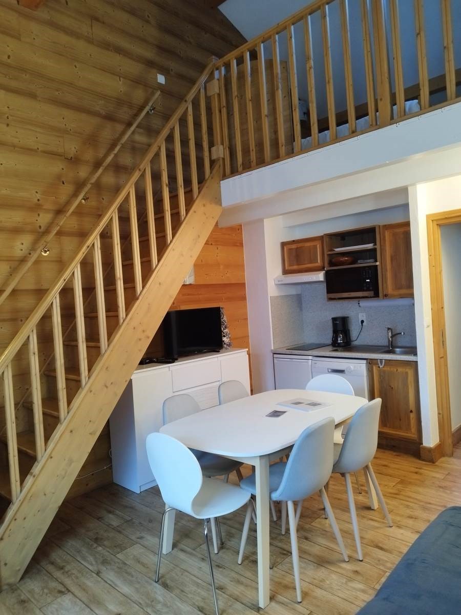 LANSLEVILLARD QUARTIER EGLISE