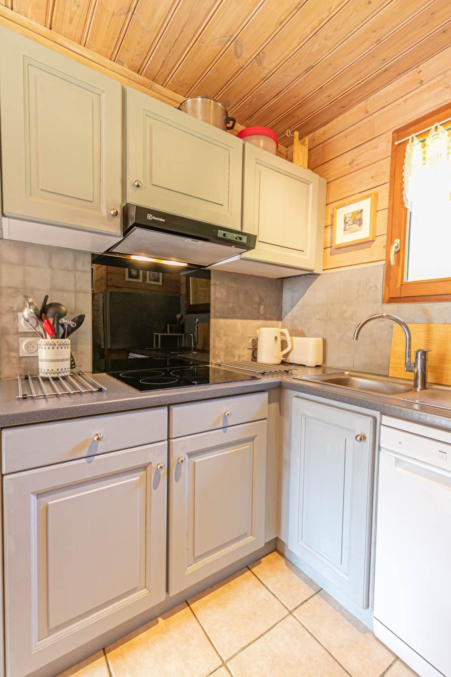 Chalet Deleglise 10/14