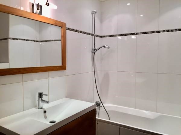 Les Avenières - Apt n°19/22 E 