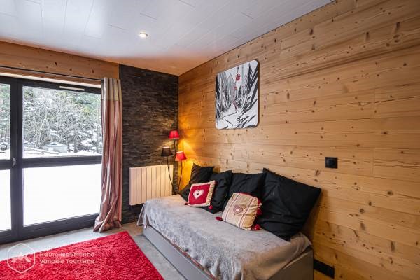 Les Avenières - apt n°11E