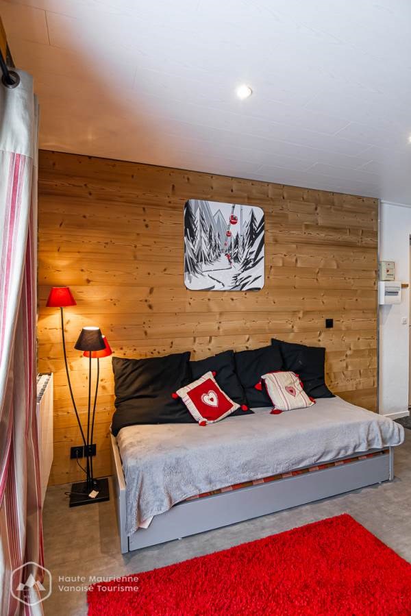 Les Avenières - apt n°11E