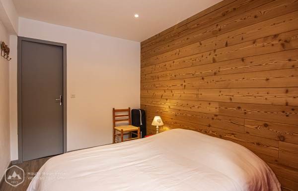 Les Avenières - apt n°11E