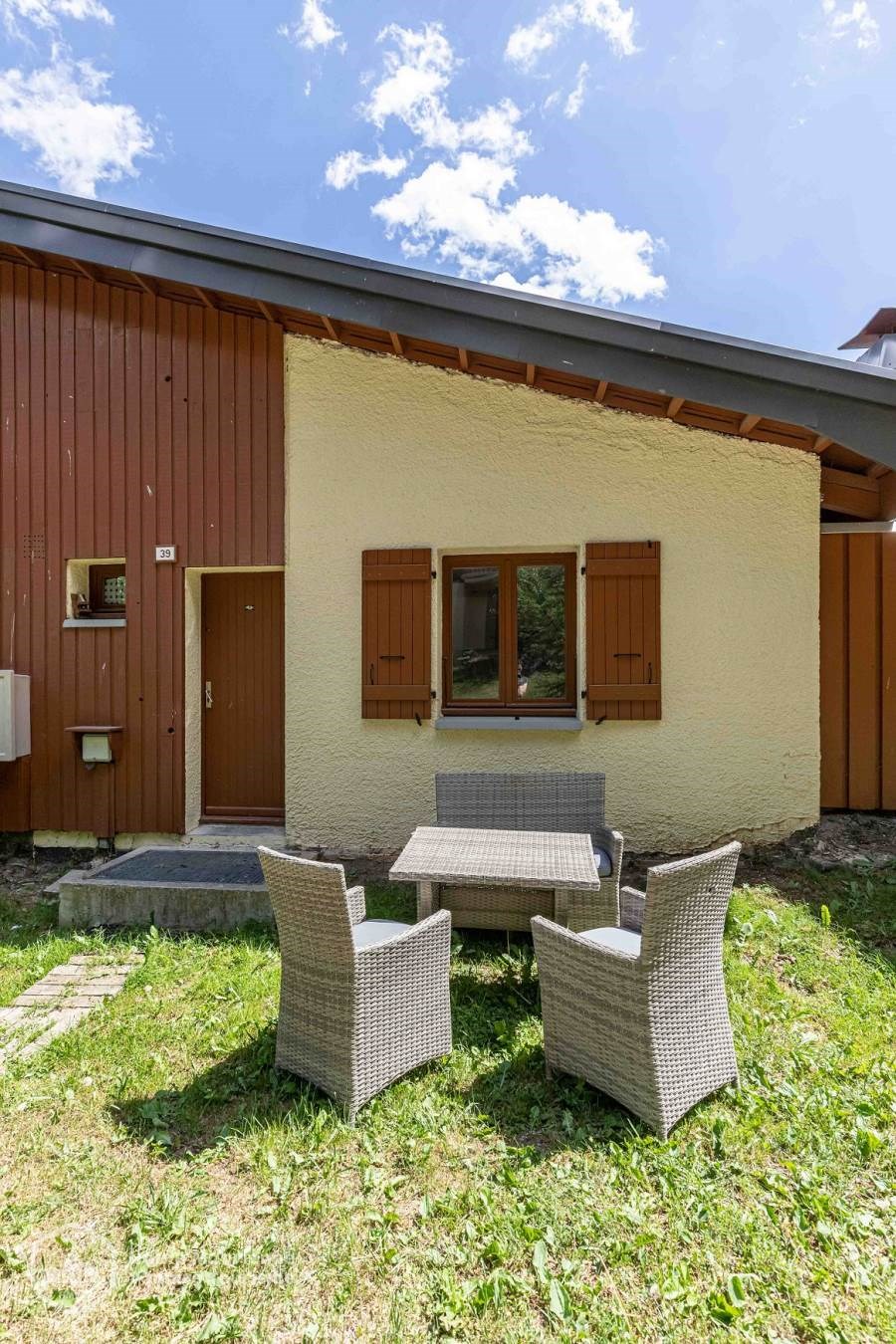 Jean-Marie et Anne - Le Village - n°39