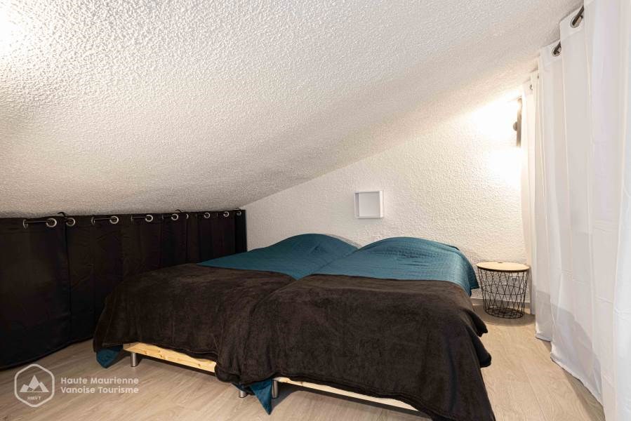 Jean-Marie et Anne - Le Village - n°39