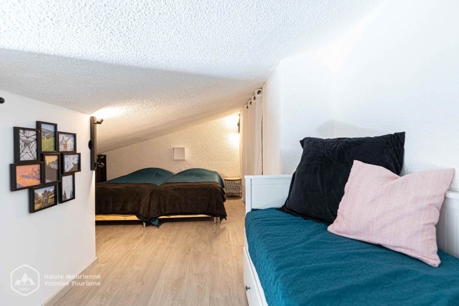 Jean-Marie et Anne - Le Village - n°39