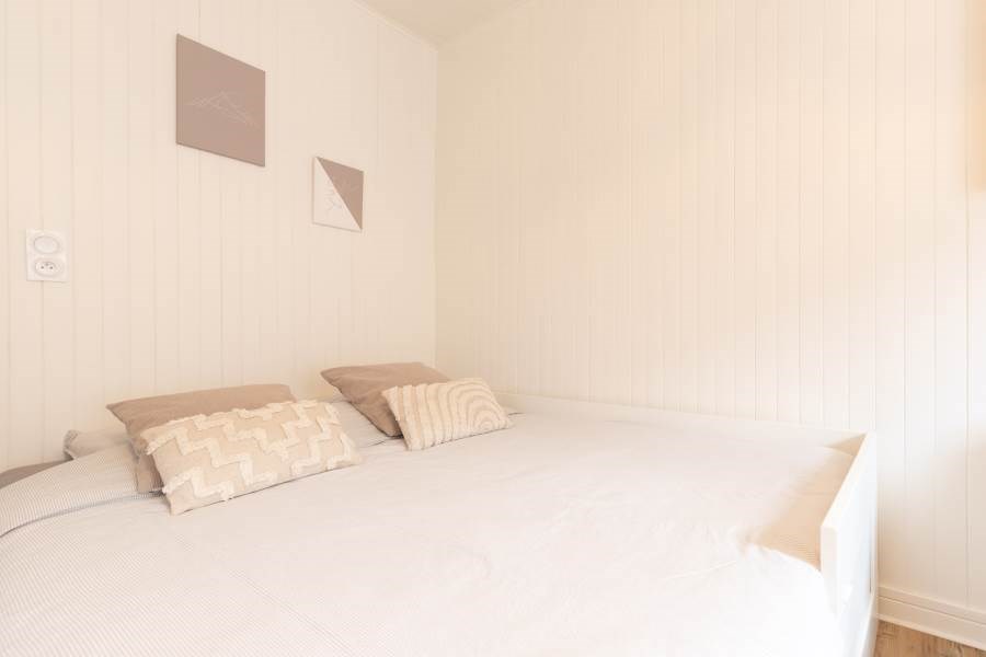 Au Petit Sommet - Ours Blanc