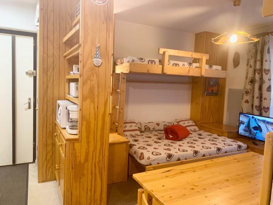 Les Avenières - apt 28E