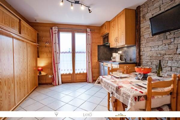 Résidences Les Flocons - apt La Parrachée 