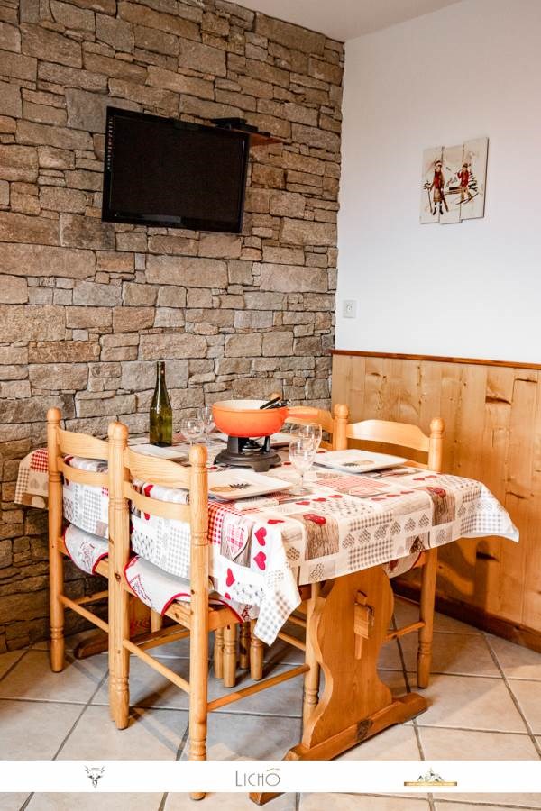 Résidences Les Flocons - apt La Parrachée 