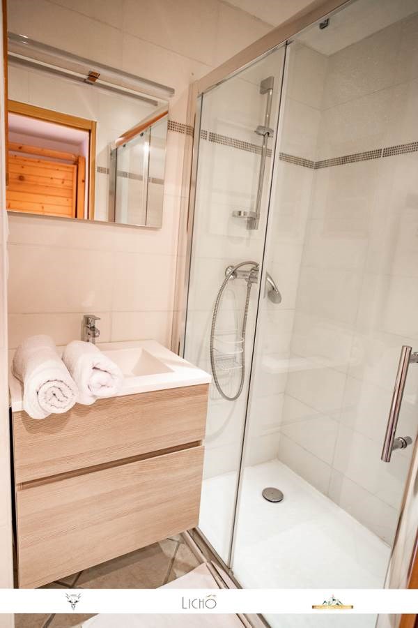 Résidences Les Flocons - apt La Parrachée 