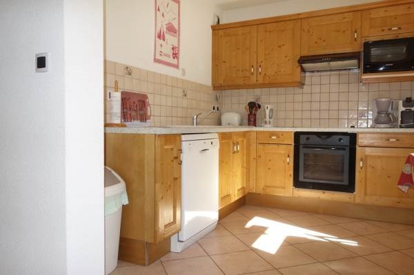 "Maison Neuve/Le Cadran"