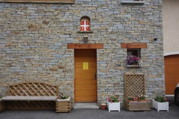 "Maison Neuve/Le Cadran"