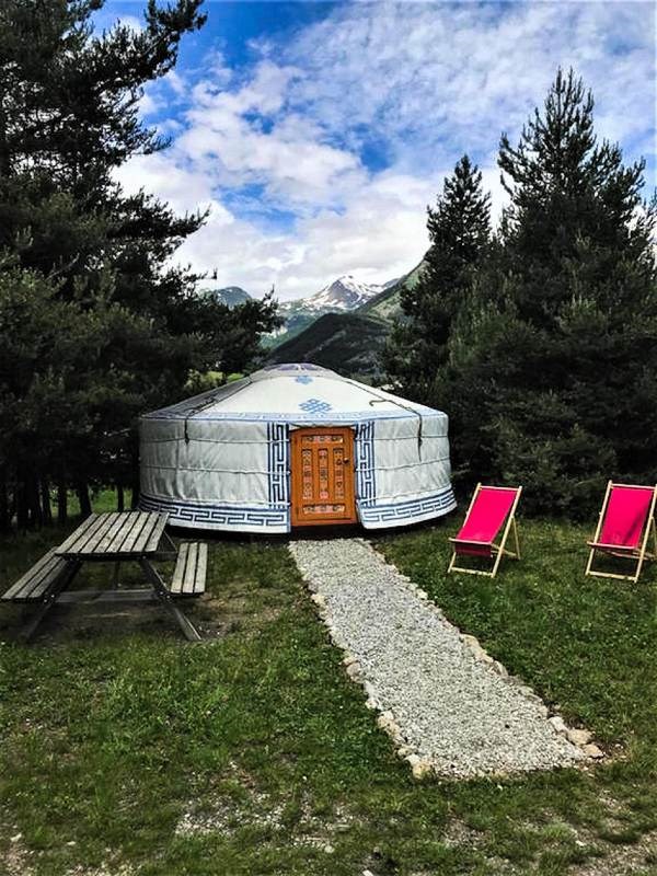 Cabanes & Yourtes de Montagne