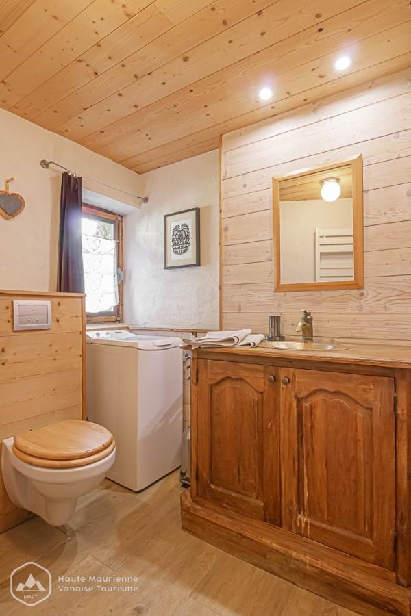 LES MERISIERS - NID DES ANGES