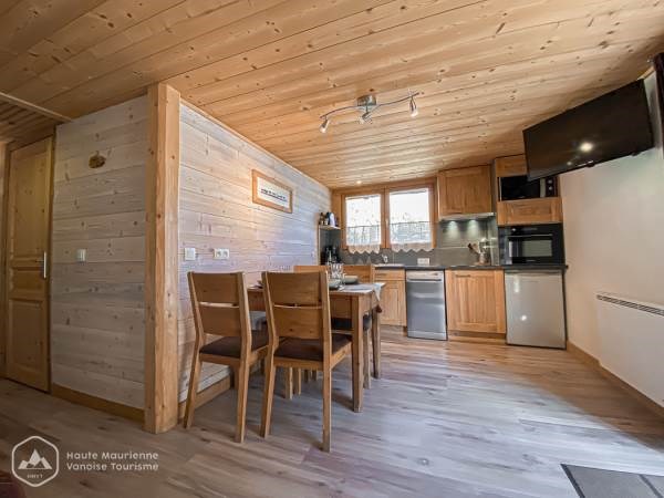 LES MERISIERS - NID DES ANGES