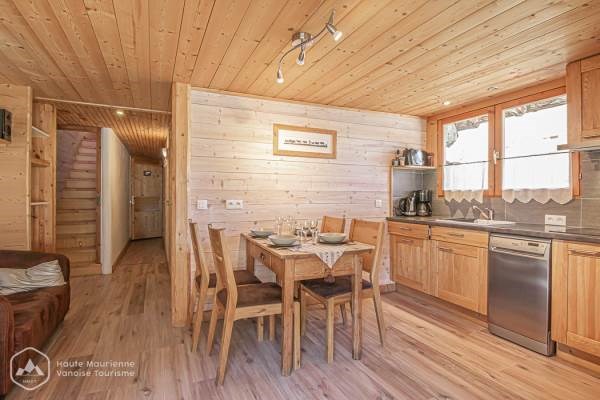 LES MERISIERS - NID DES ANGES