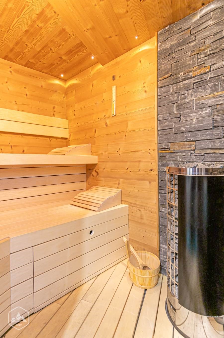 * Chalet de la fontaine - la Parrachée (6 pers)