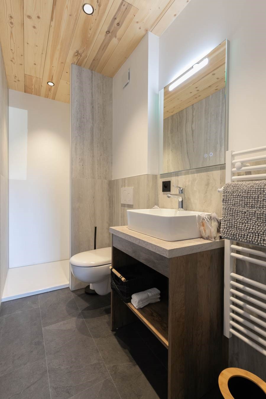 Le Temps Suspendu - GRANDE ASTRANCE